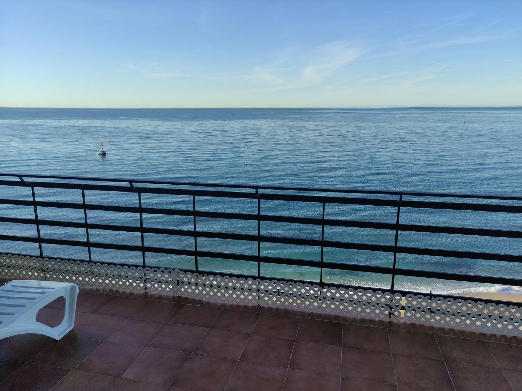 Apartment In Marbella First Line Beach Apto 4-6 Exterior photo
